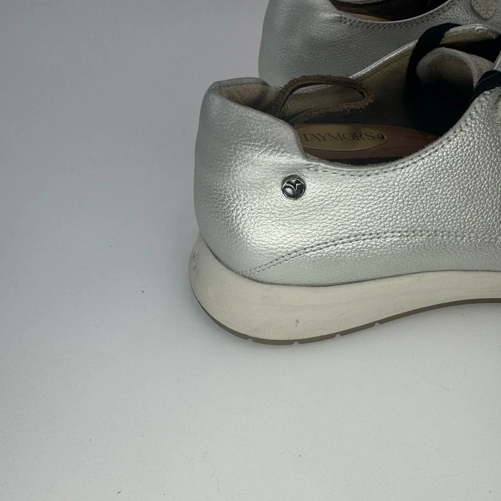 Revere‎ Crete Shoes Women 9M Silver Metallic Leather Comfort Slip *Blemishes 40